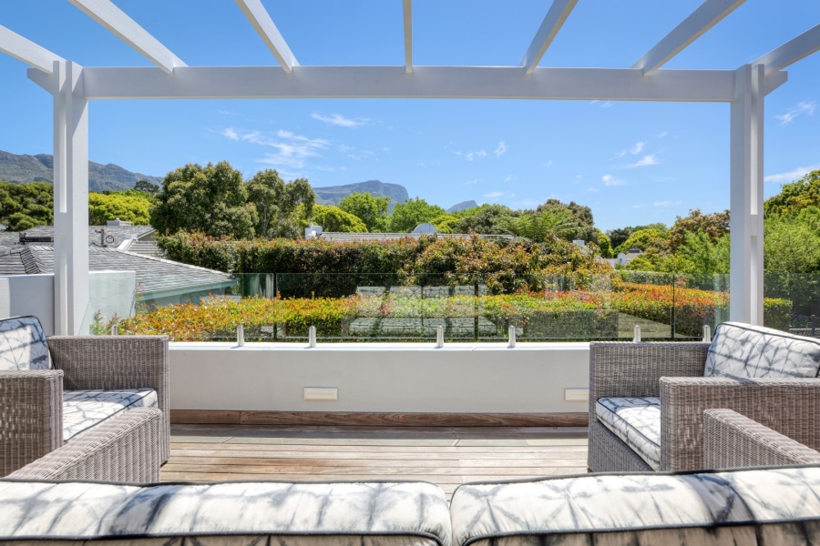 5 Bedroom Property for Sale in Constantia Western Cape